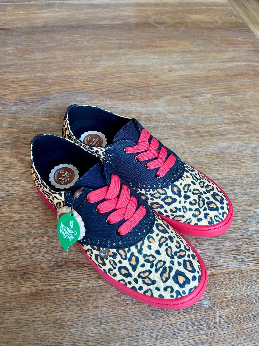 Brand new in box Hot chocolate design leopard print sneakers - Picture 2 of 10